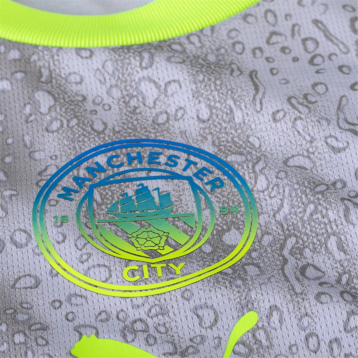Puma Men's Manchester City Gundogan Third Jersey w/ EPL + No Room For Racism Patches 25/26 (Cool Weather/Pro Green)