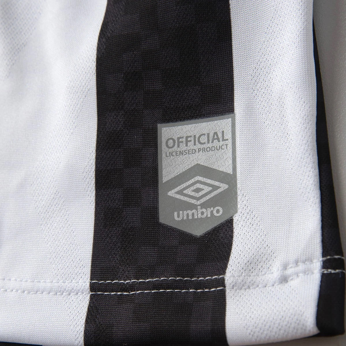 Umbro Men's Neymar Jr Santos FC Away Jersey 25/26 (Black/White)